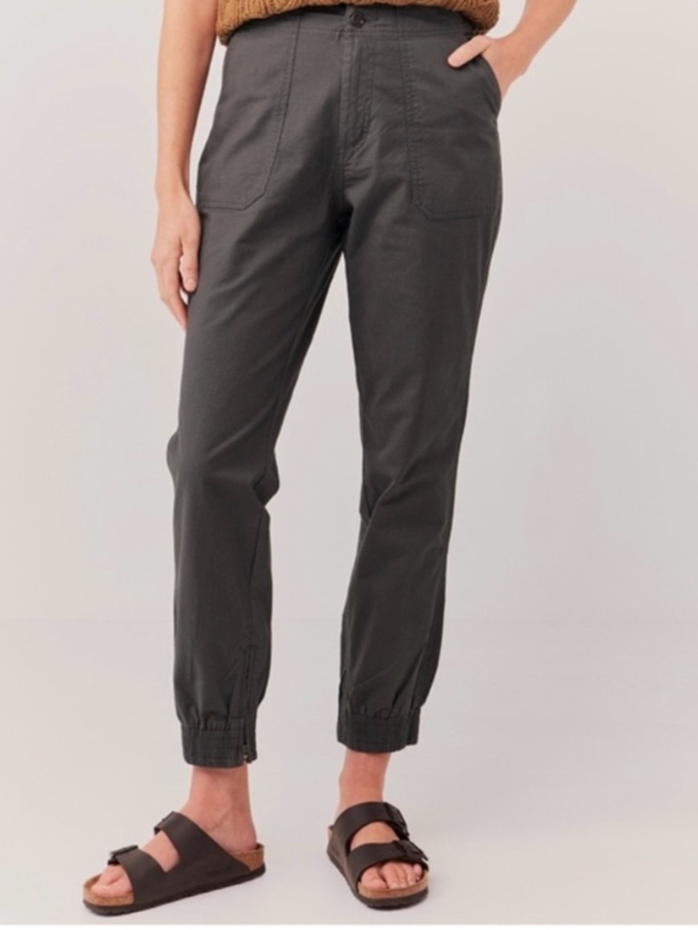 Pact Organic cotton Woven Utility Joggers Size Medium Zipper Hem Grey
